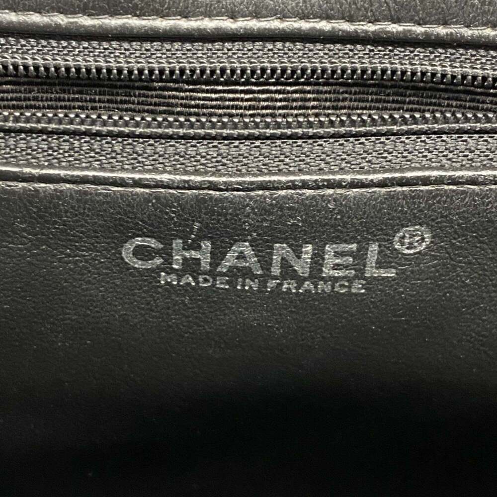 CHANEL Black Caviar Leather Reissue Tote Bag - Picture 5 of 10